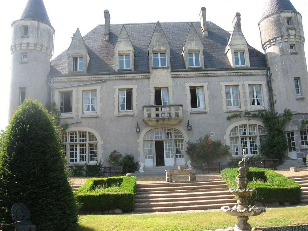 Chateau De Montbrun Otel Saint-Michel-Chef-Chef Dış mekan fotoğraf